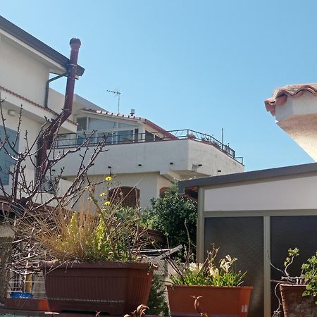 فيلا Mansarda Con Terrazzo Vista Mare أوليفيري المظهر الخارجي الصورة
