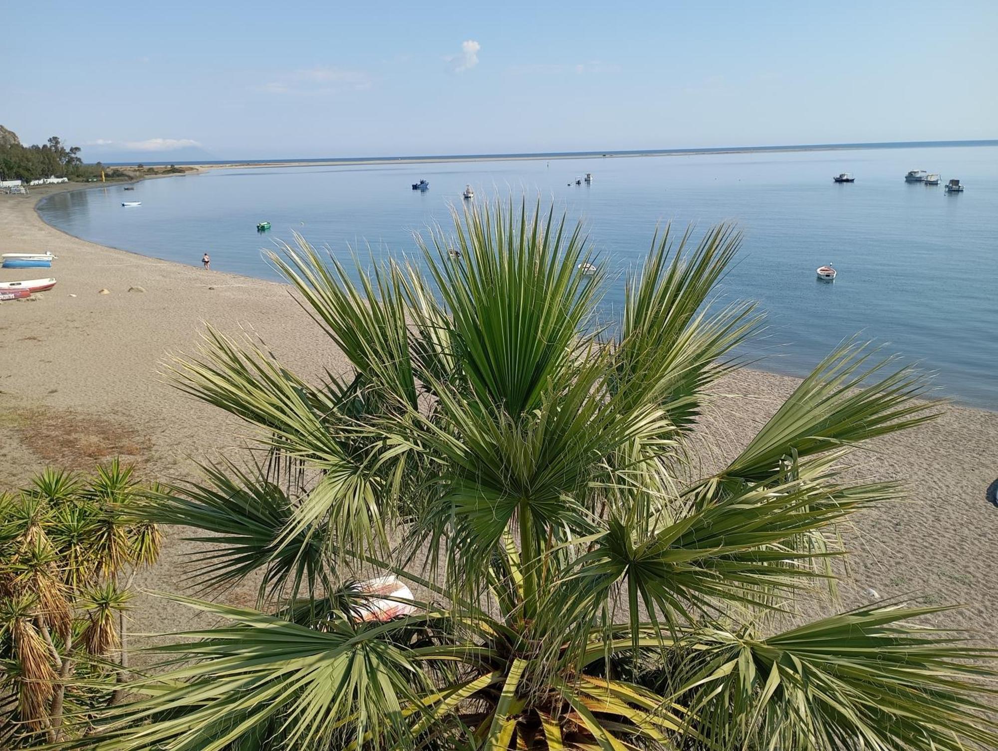 فيلا Mansarda Con Terrazzo Vista Mare أوليفيري المظهر الخارجي الصورة